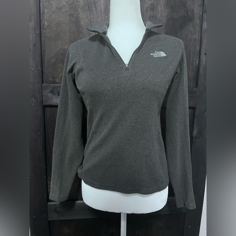 The North Face Women's Charcoal Quarter-Zip Sweatshirt